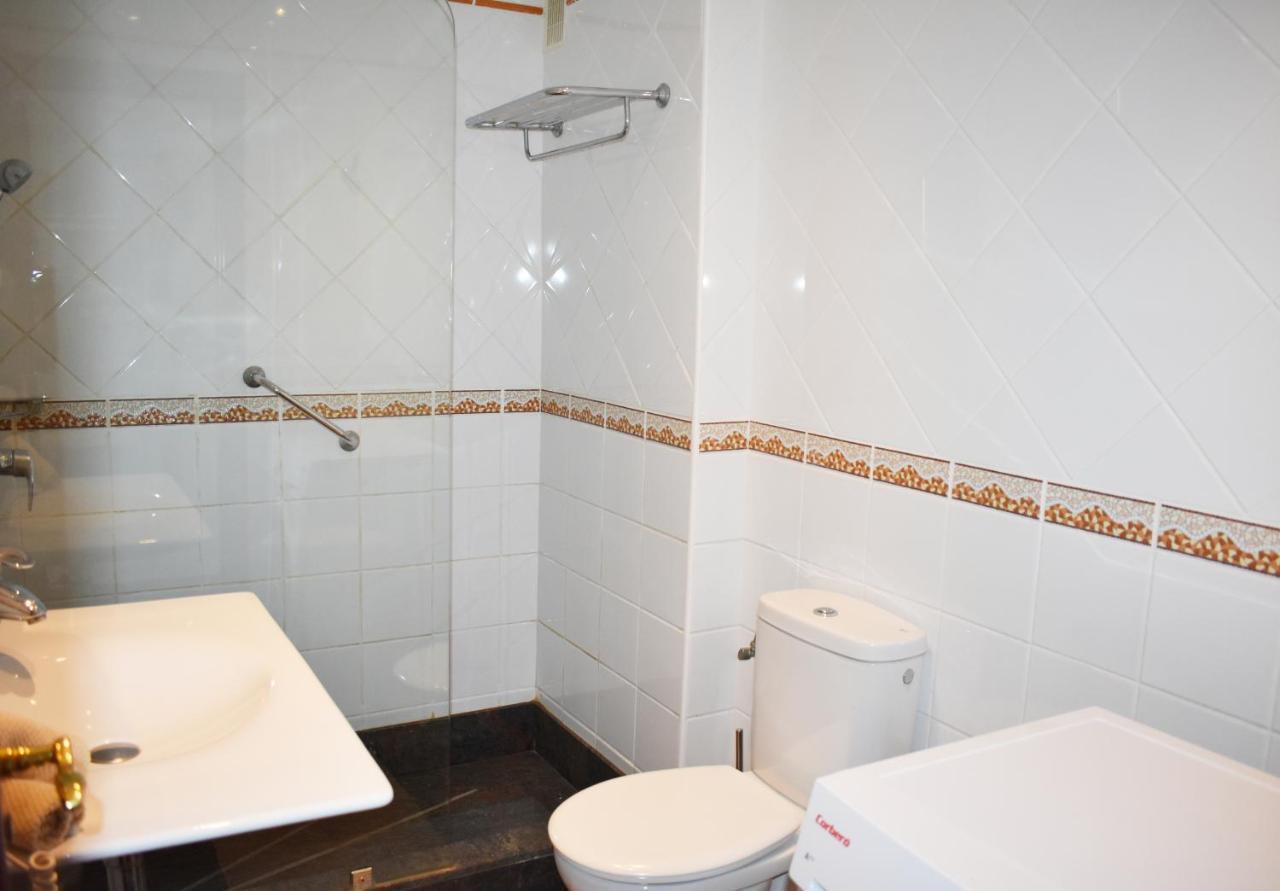 Playa Park 3 - 1 Bed - Ground Floor - Air-Con - Private Wi-Fi - Uk Tv Apartman Puerto del Carmen  Kültér fotó